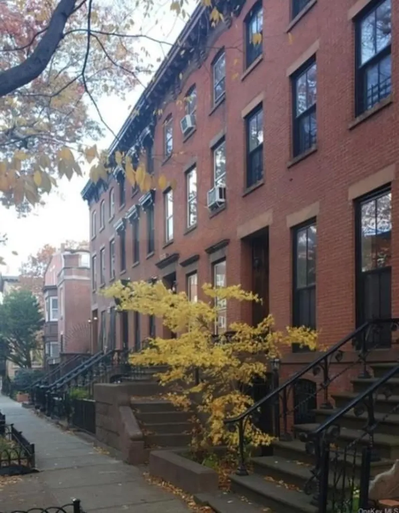 120 Gates Avenue Brooklyn NY 11238