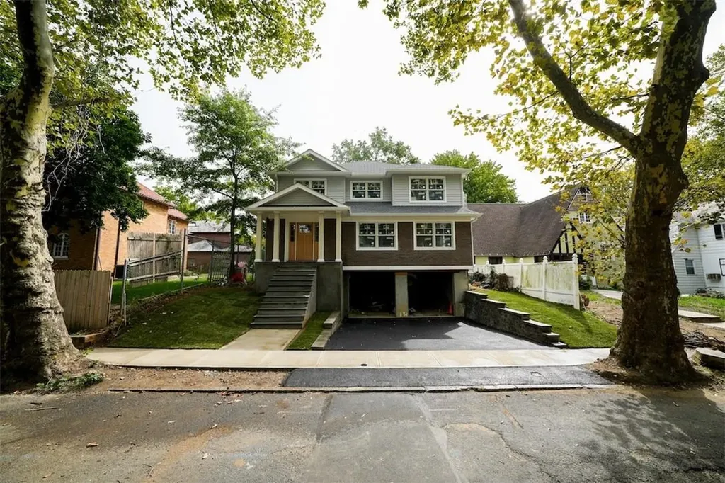 5 Parkway Circle Mount Vernon NY 10552