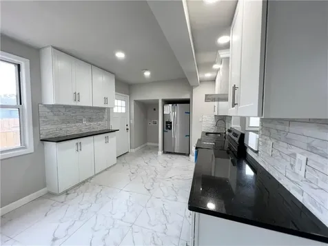 16 Euclid Place New Rochelle NY 10805