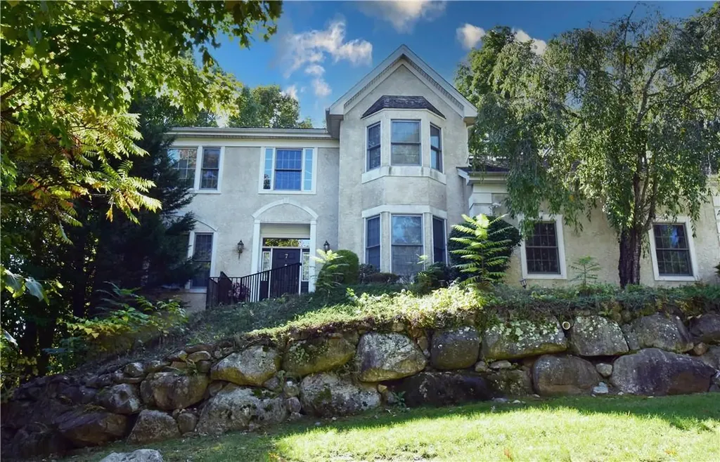 7 Cedar Drive Tuxedo Park NY 10987