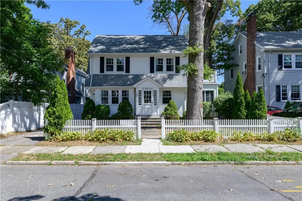287 Clinton Avenue New Rochelle NY 10801