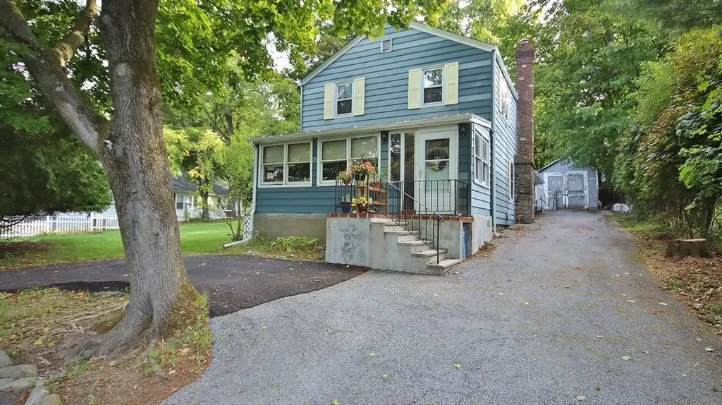 168 Shore Drive New Windsor NY 12553