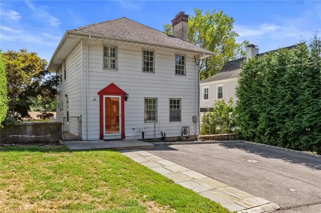 49 Dillon Road Larchmont NY 10538