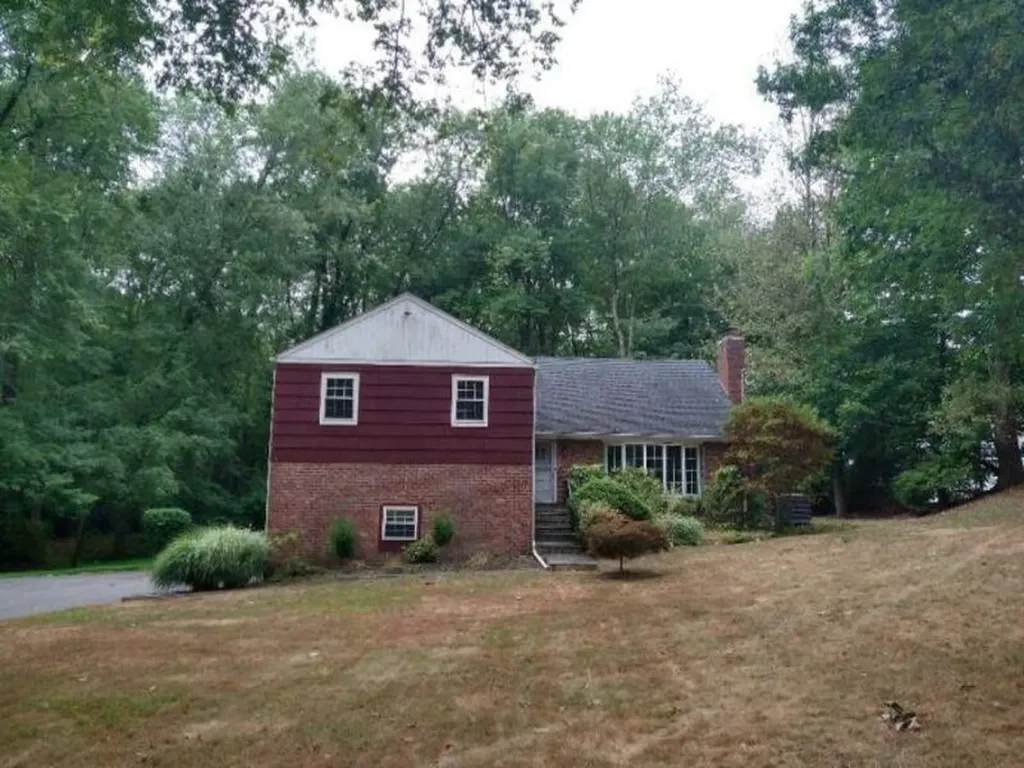 16 Woodmill Road Chappaqua NY 10514