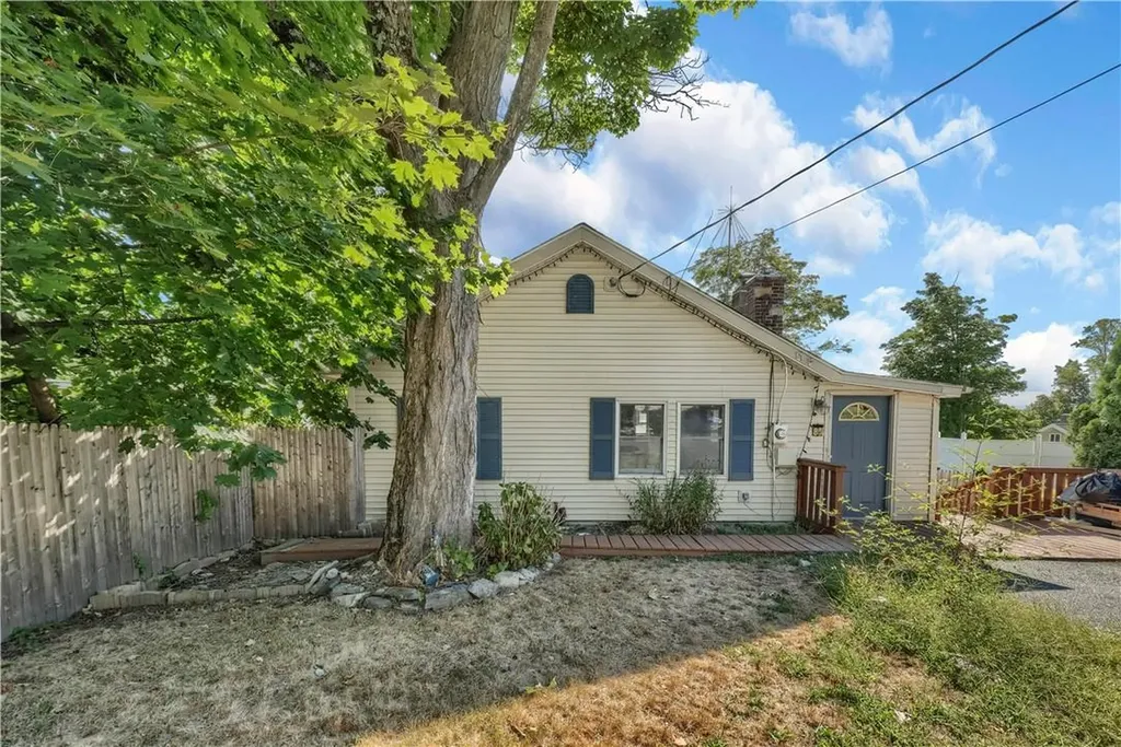 85 Entrance Way Mahopac NY 10541