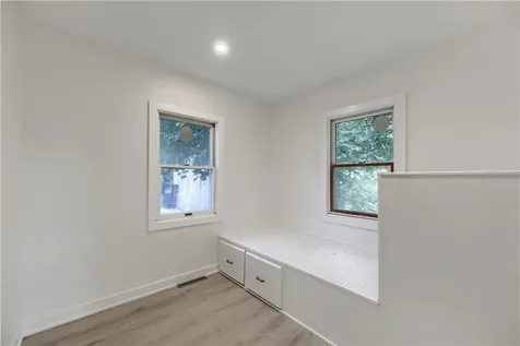 85 Entrance Way Mahopac NY 10541