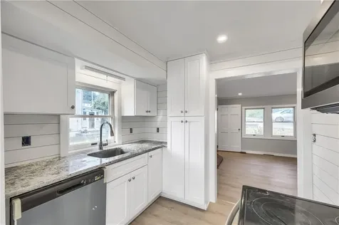 85 Entrance Way Mahopac NY 10541