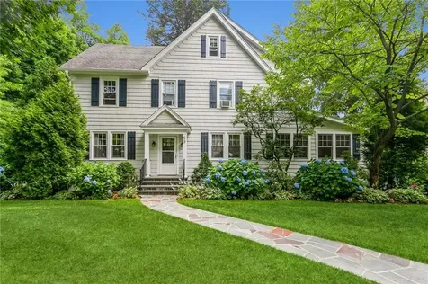 59 Broadfield Road New Rochelle NY 10804