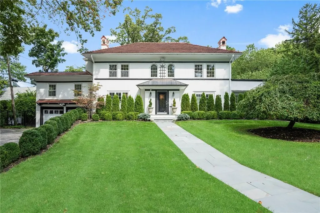 200 Overlook Circle New Rochelle NY 10804