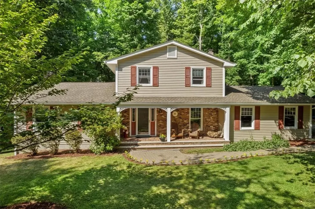 15 Clarkwood Drive Cornwall NY 12518