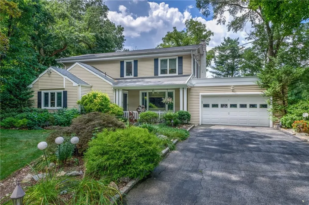 67 Gladstone Road New Rochelle NY 10804