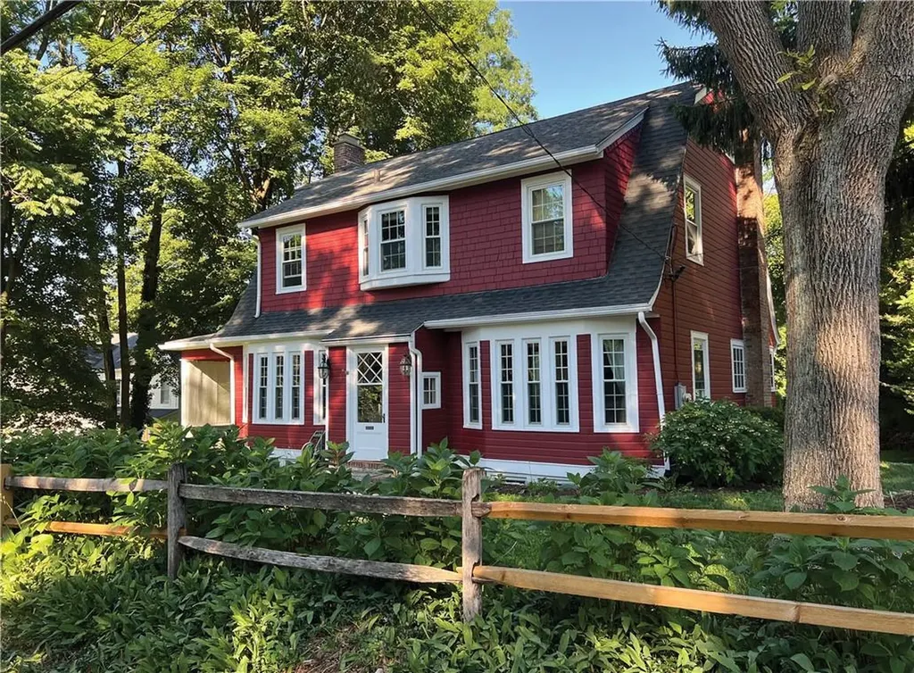 21 Locust Road Pleasantville NY 10570