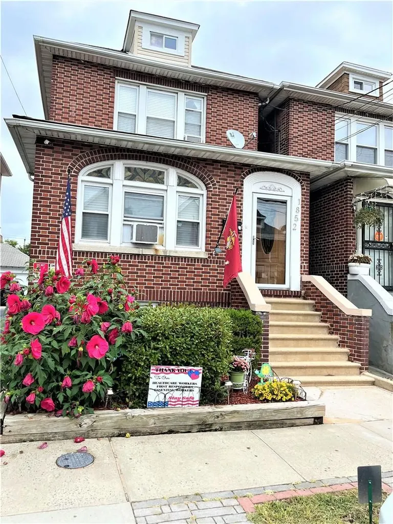 1852 Paulding Avenue Bronx NY 10462