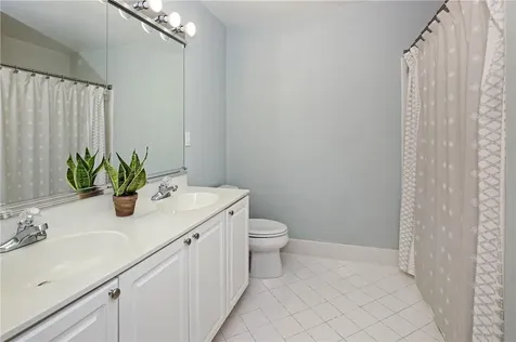19 Eagle Court White Plains NY 10605