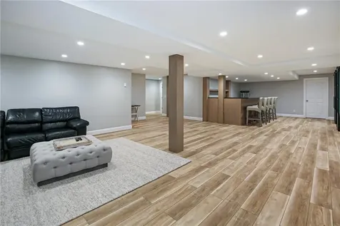 19 Eagle Court White Plains NY 10605