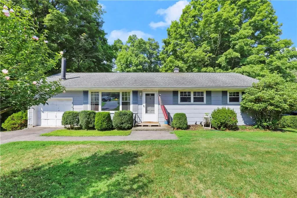 16 Lakeview Road Carmel NY 10512
