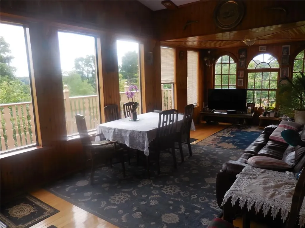 1548 Route 9w Marlboro NY 12542