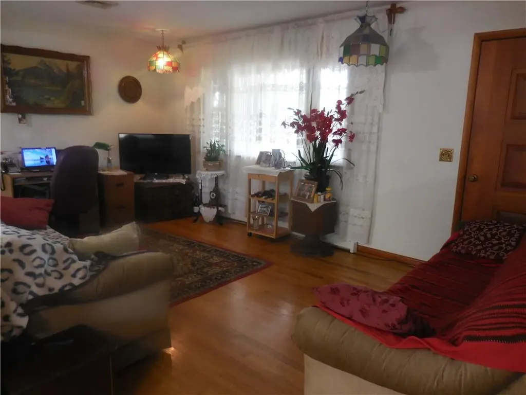 1548 Route 9w Marlboro NY 12542