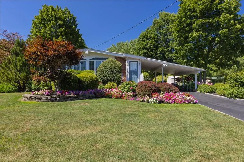27 Carrie Lane Nanuet NY 10954