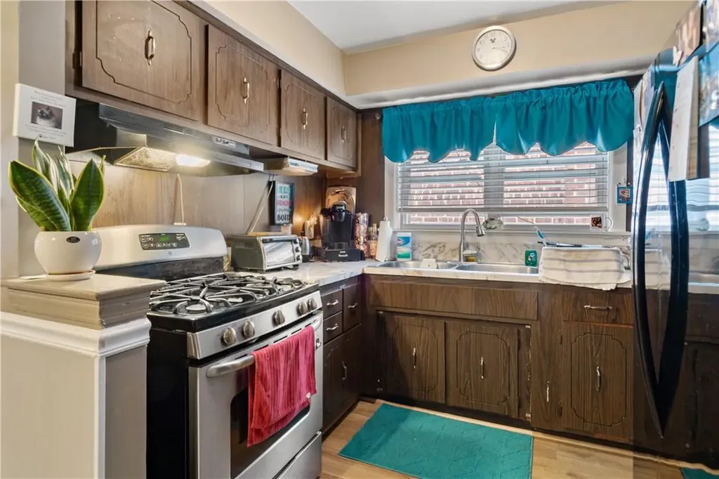 1622 Haight Avenue Bronx NY 10461