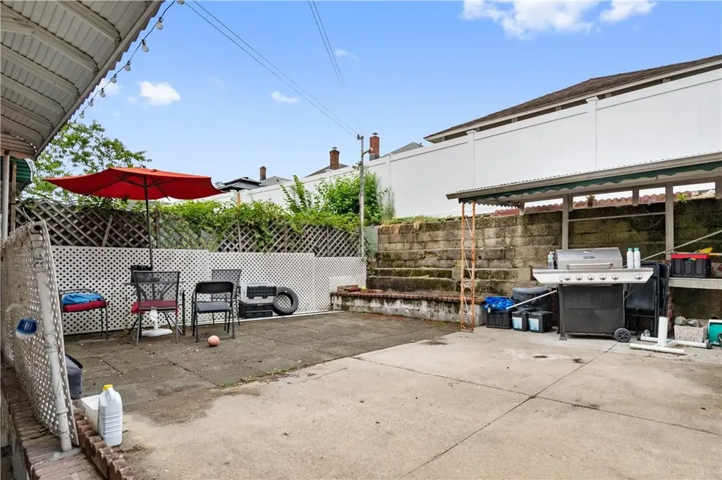 1622 Haight Avenue Bronx NY 10461