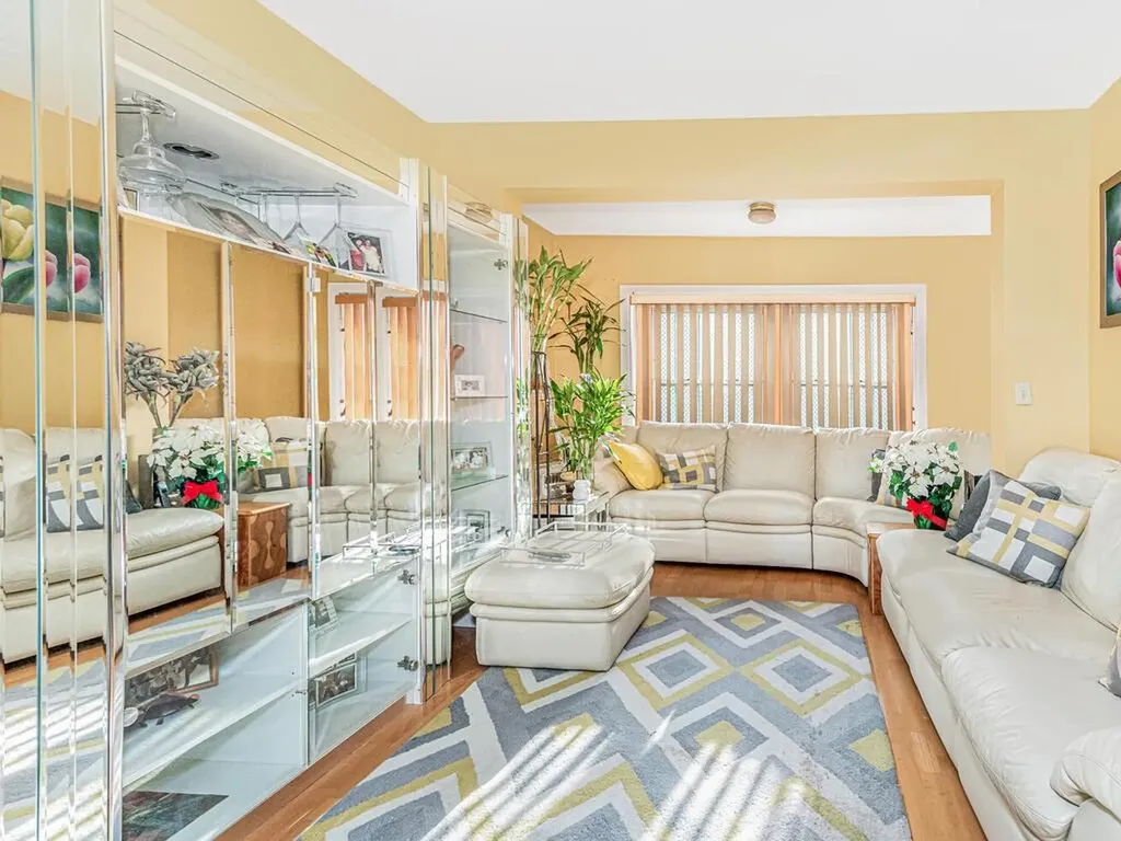 651 E 229th Street Bronx NY 10466
