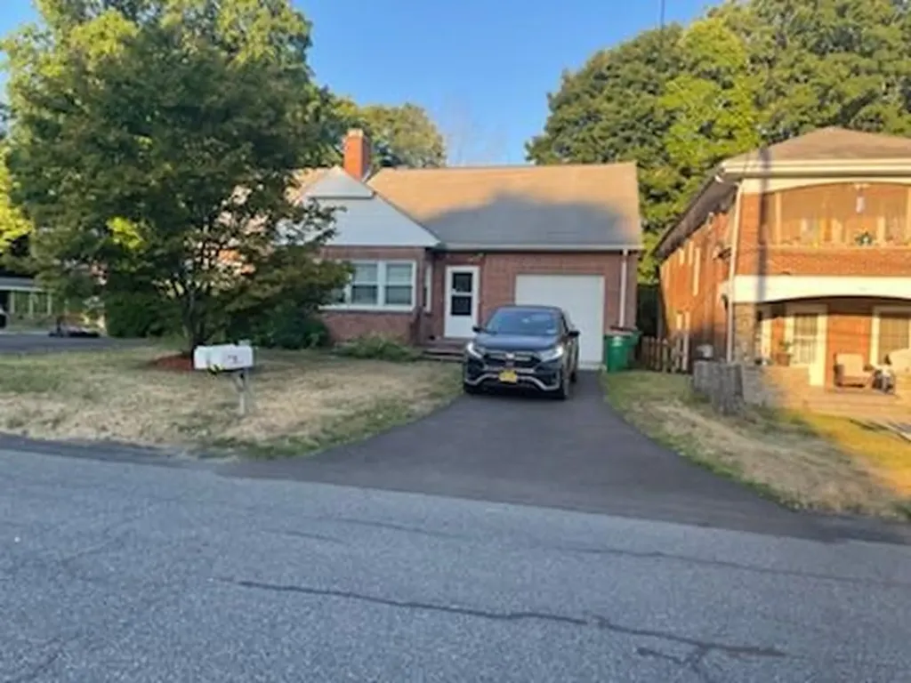 26 North Road Highland NY 12528