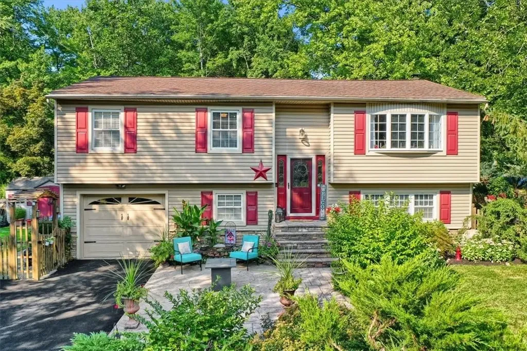 2 Tyler Place Monroe NY 10950