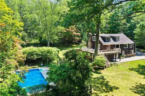 44 Dingee Road Pound Ridge NY 10576