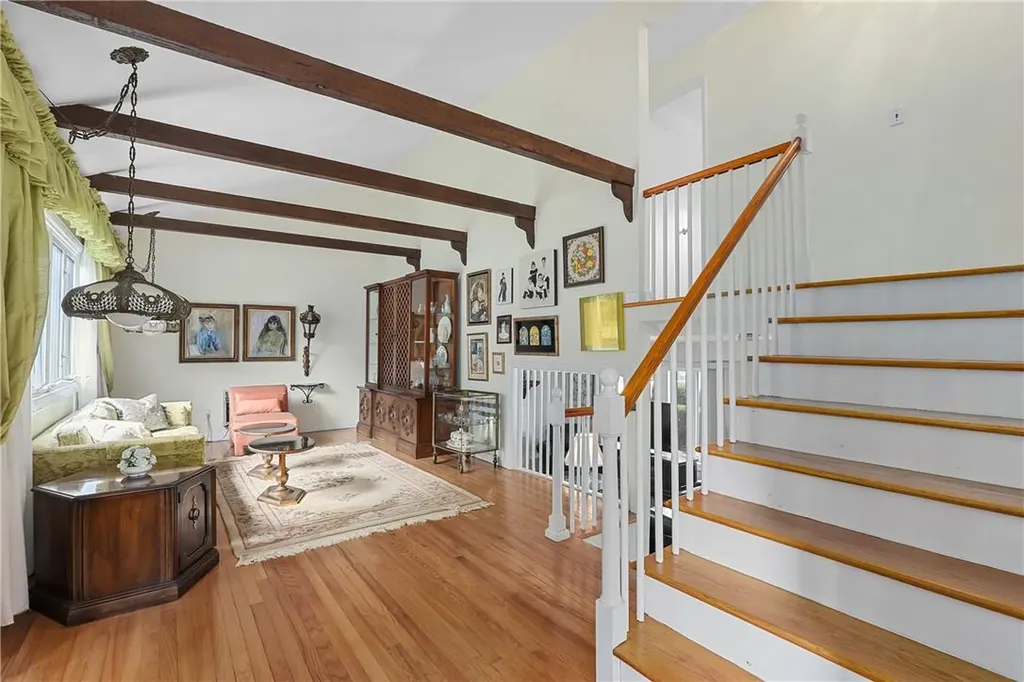 3 Valleyview Road Elmsford NY 10523
