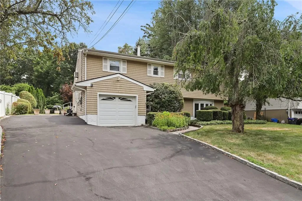 3 Valleyview Road Elmsford NY 10523