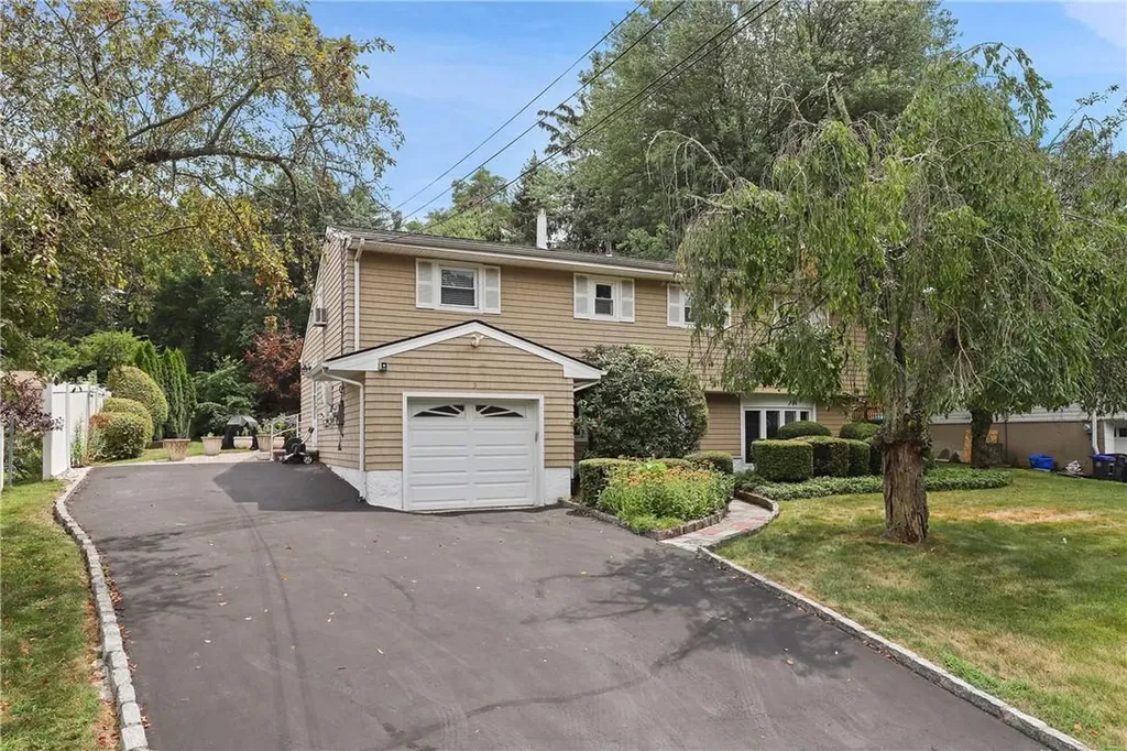 3 Valleyview Road Elmsford NY 10523