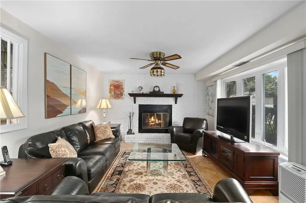 3 Valleyview Road Elmsford NY 10523