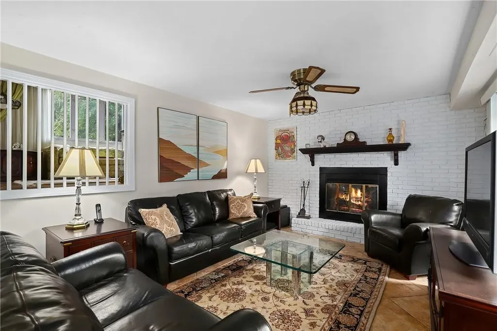 3 Valleyview Road Elmsford NY 10523