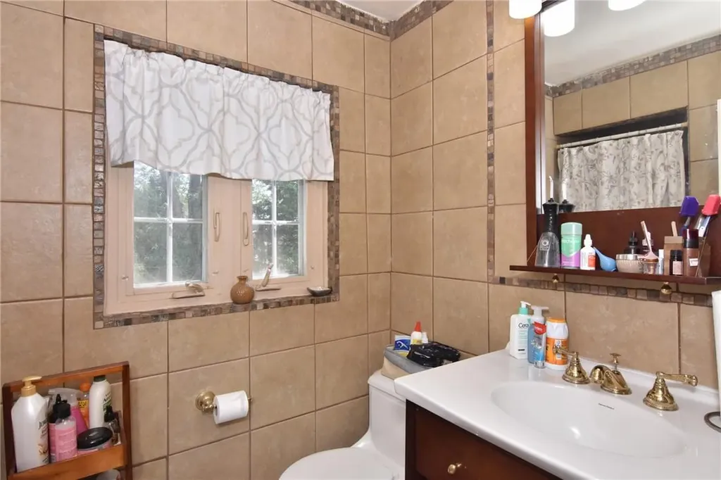 114 Bruce Avenue Mount Vernon NY 10552