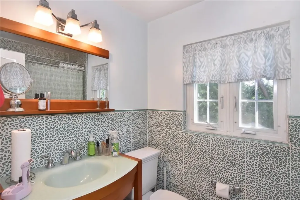 114 Bruce Avenue Mount Vernon NY 10552