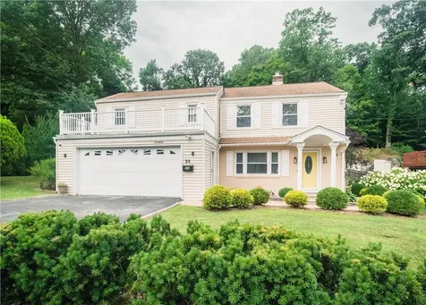 25 Greenvale Circle White Plains NY 10607