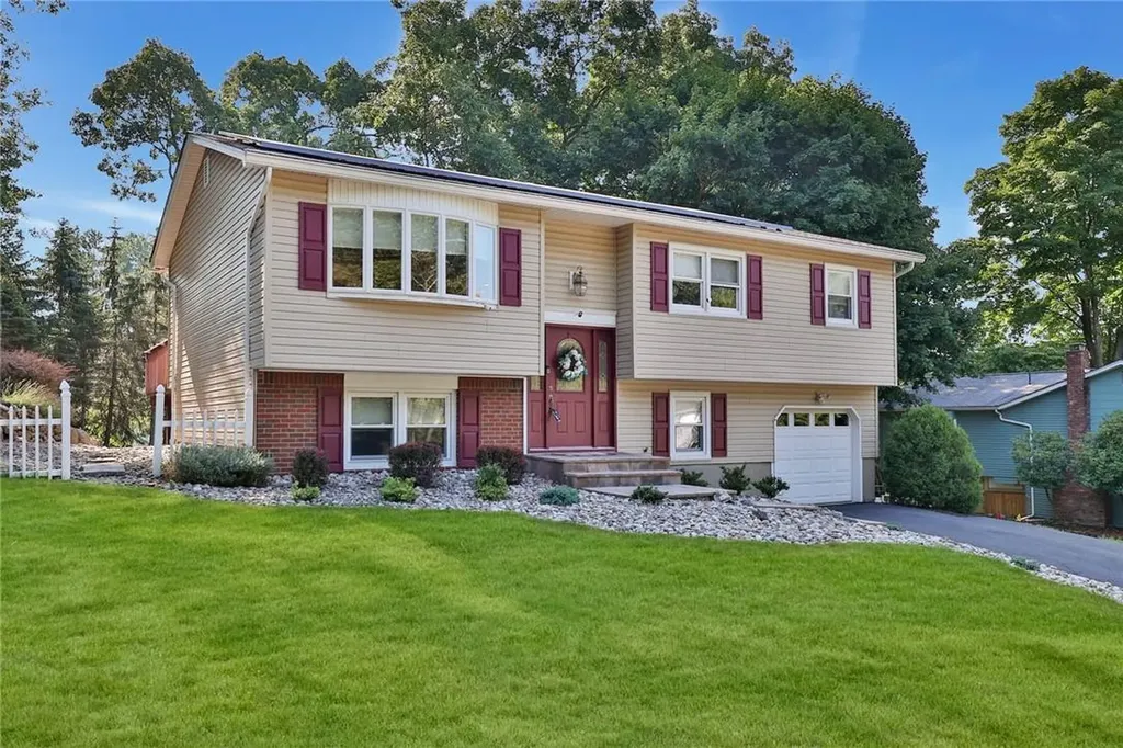 9 Ann Avenue Stony Point NY 10980