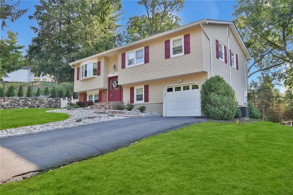 9 Ann Avenue Stony Point NY 10980