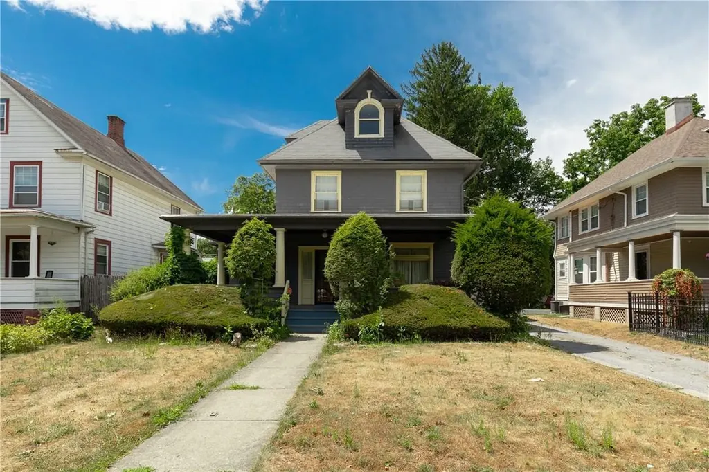19 S Grand Avenue Poughkeepsie NY 12603