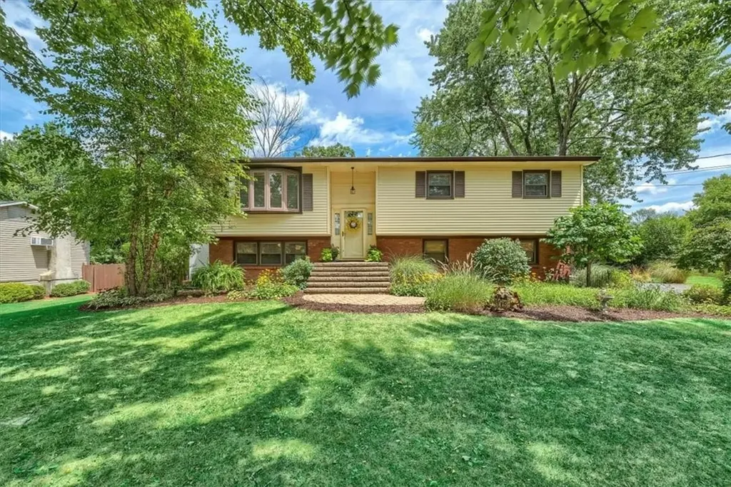 8 Johns Road Middletown NY 10941