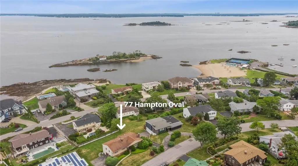 77 Hampton Oval New Rochelle NY 10805