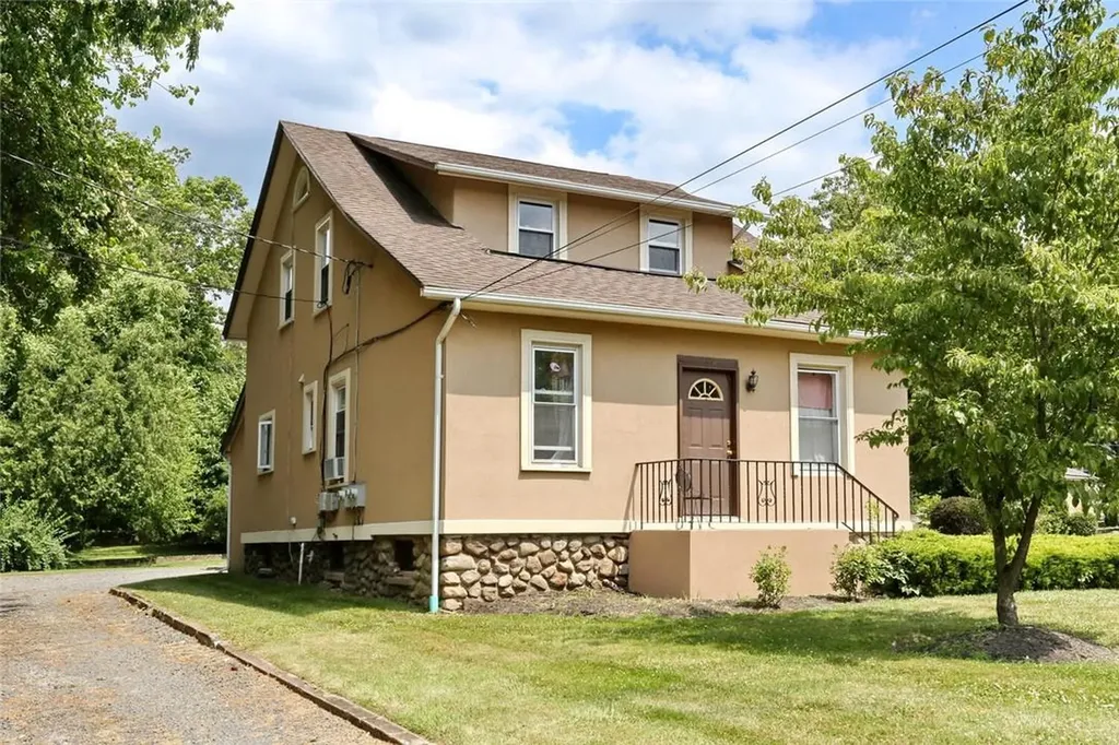 292 S Middletown Road Nanuet NY 10954