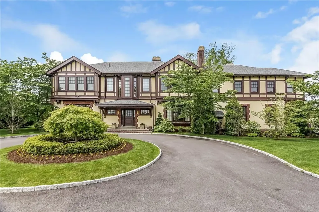 20 Sarosca Farm Lane Purchase NY 10577