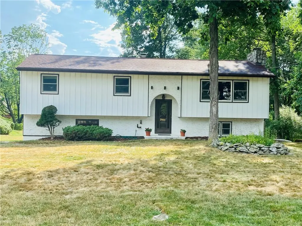 6 Cromwell Drive Poughkeepsie NY 12603