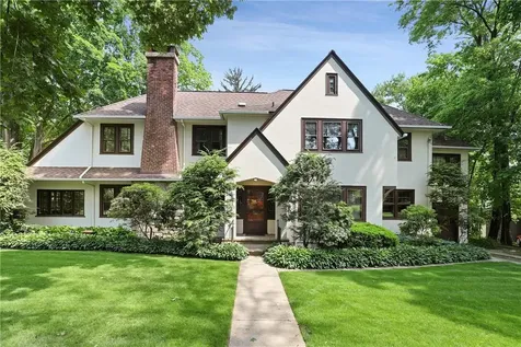 29 Brookside Circle Bronxville NY 10708