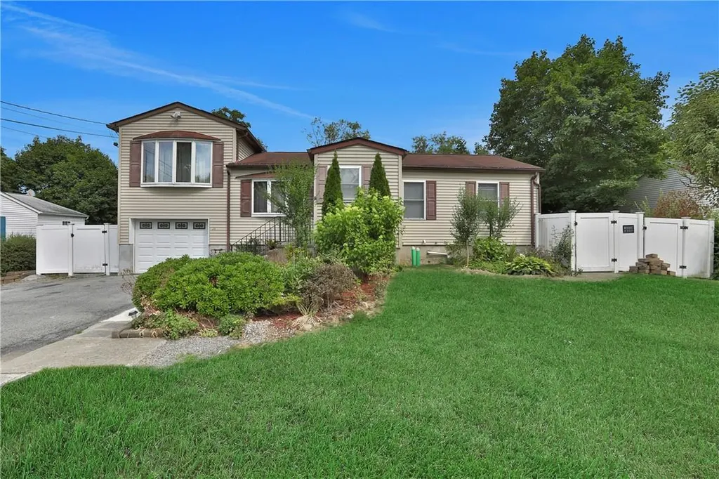 24 Fairfax Road Fishkill NY 12524