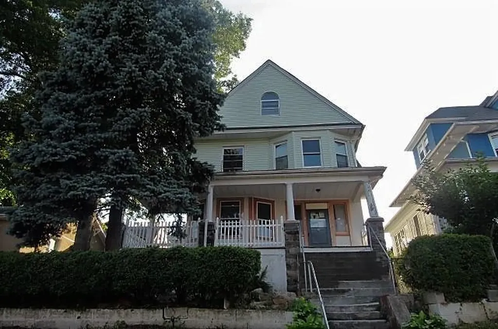 54 Landscape Avenue Yonkers NY 10705