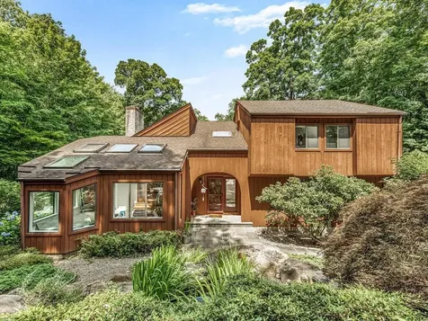 22 Anne Chambers Lane Katonah NY 10536