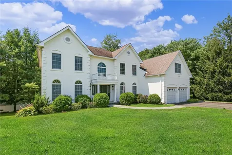 33 Inverness Court White Plains NY 10605